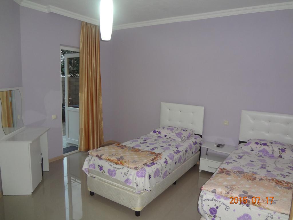 גוניו Twins Hotel חדר תמונה